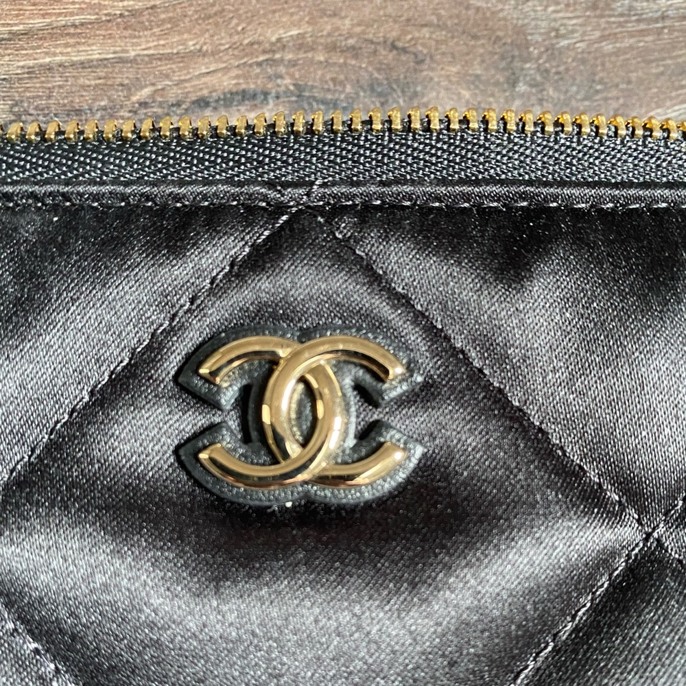 Chanel Black Silk Quilted Clutch with Gold Chain Details - Picture 3 of 9